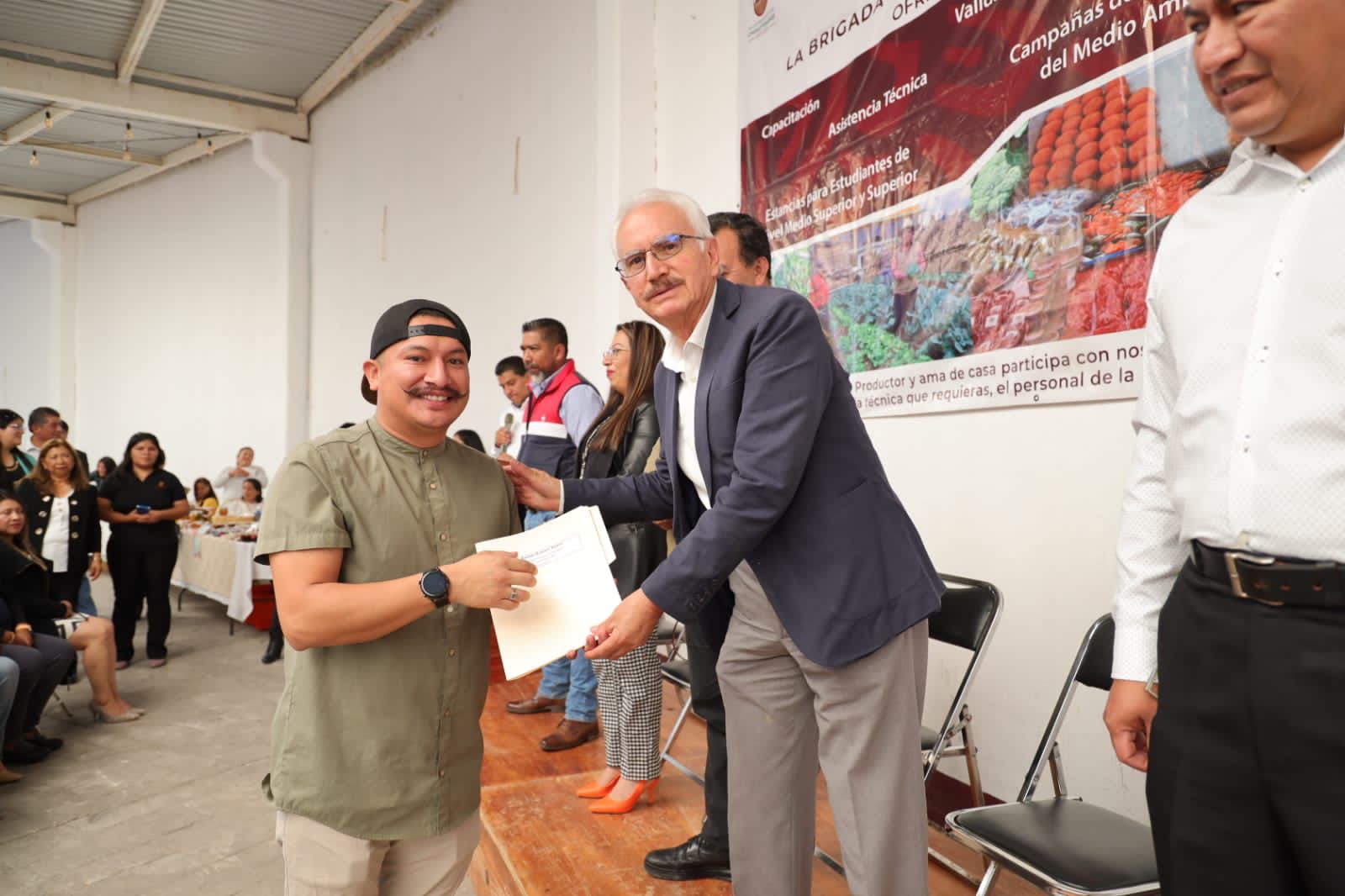 Clausuran en Chiautempan cursos de capacitación de la Brigada 119